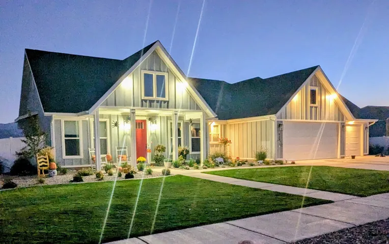 925 W Torrey Dr, Richfield, Utah 84701