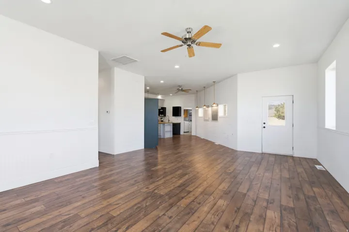 1129 S River Side Dr, Circleville, Utah 84723