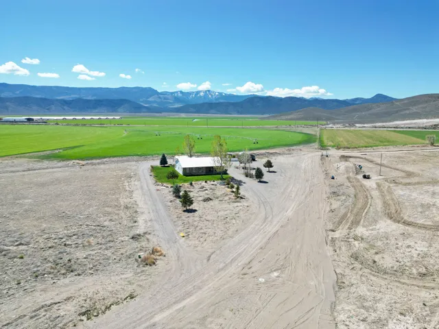 1129 S River Side Dr, Circleville, Utah 84723