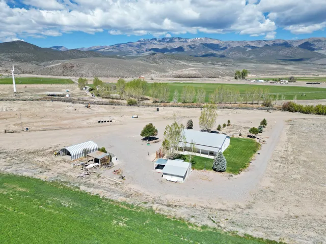 1129 S River Side Dr, Circleville, Utah 84723