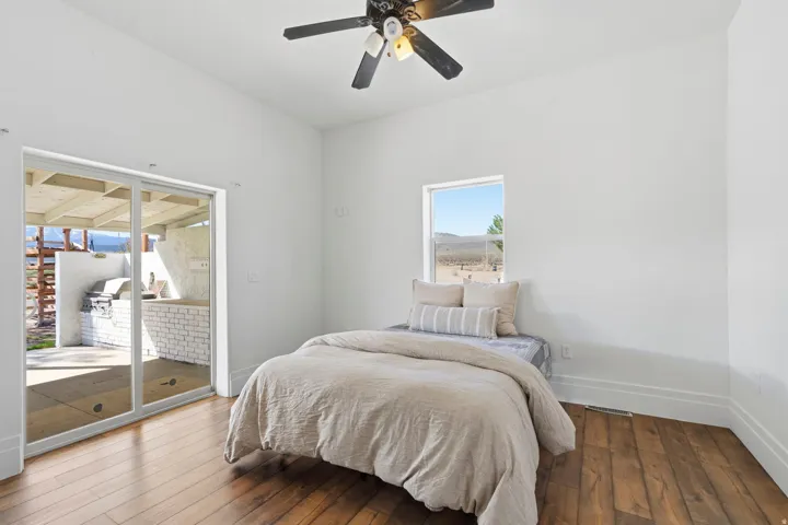 1129 S River Side Dr, Circleville, Utah 84723