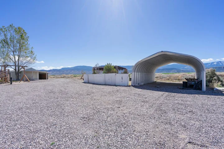1129 S River Side Dr, Circleville, Utah 84723