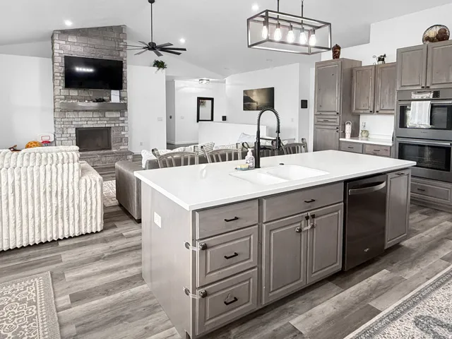 365 N 100 E, Ferron, Utah 84523