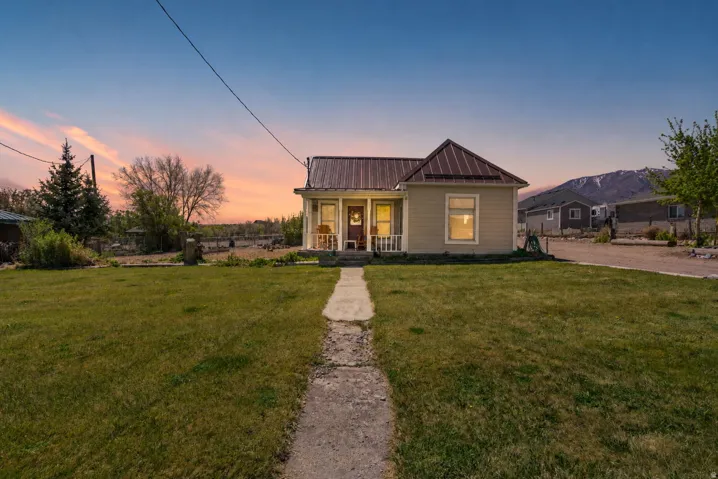 499 W Center St, Marysvale, Utah 84750
