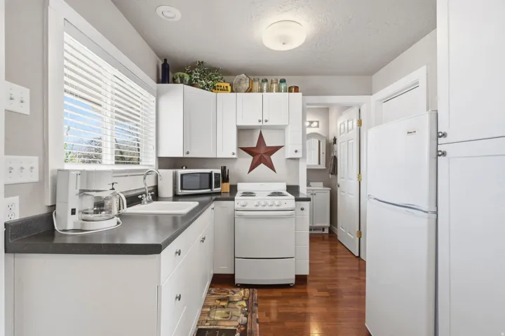 499 W Center St, Marysvale, Utah 84750