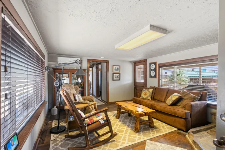 499 W Center St, Marysvale, Utah 84750