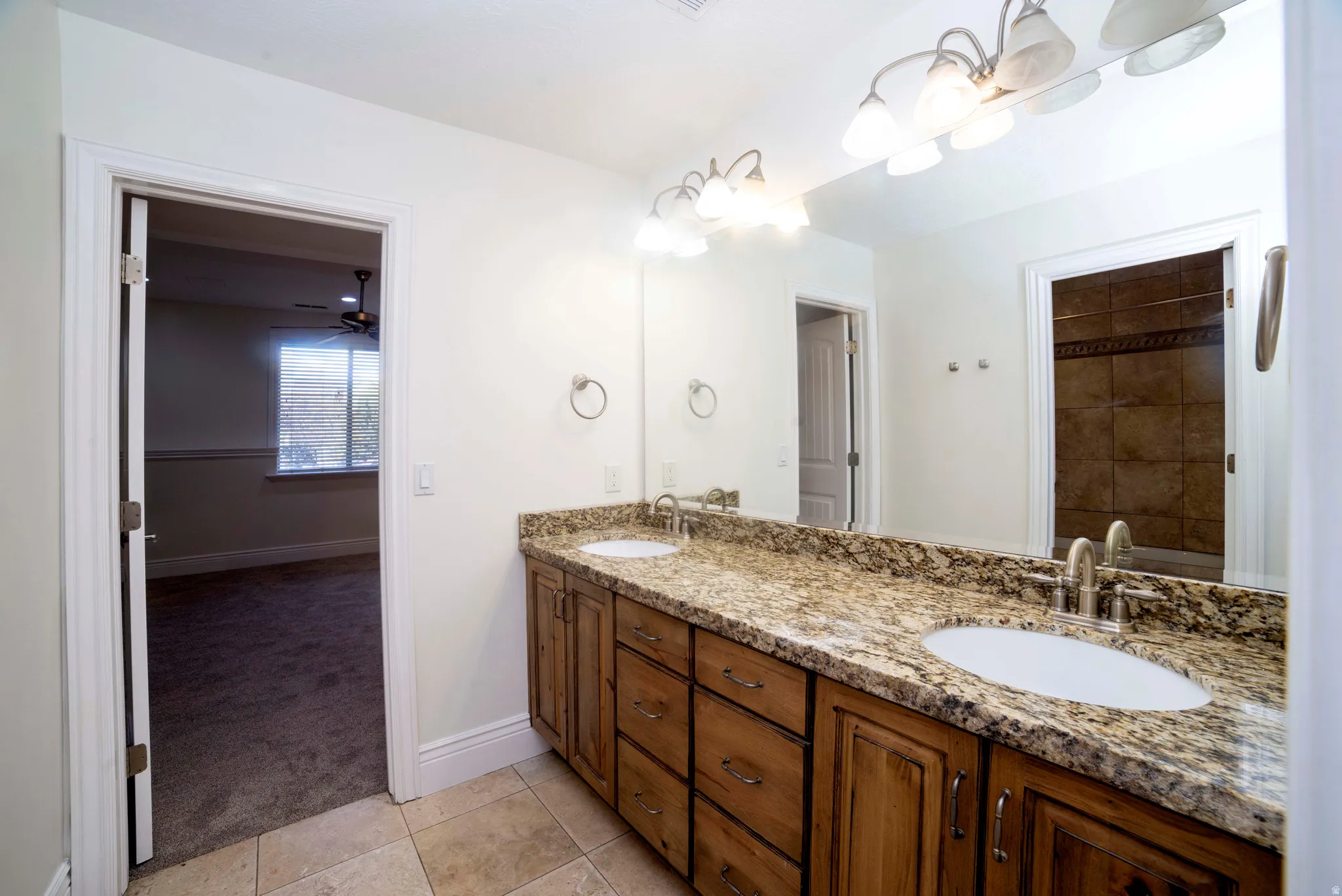 Jack and Jill Bathroom with seperate door to toilet and bath