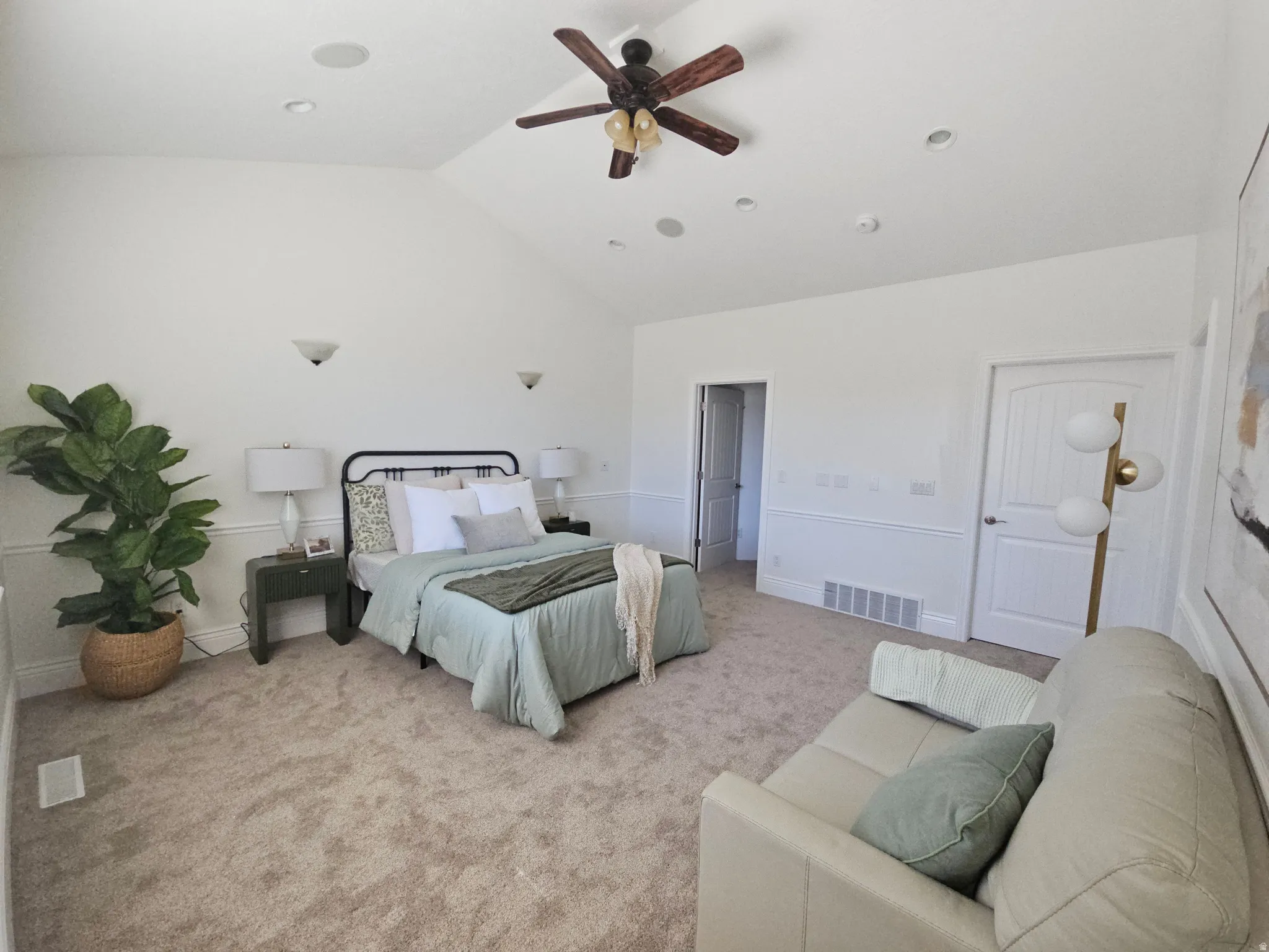 Main Bedroom with 2 walk in closets and main bath