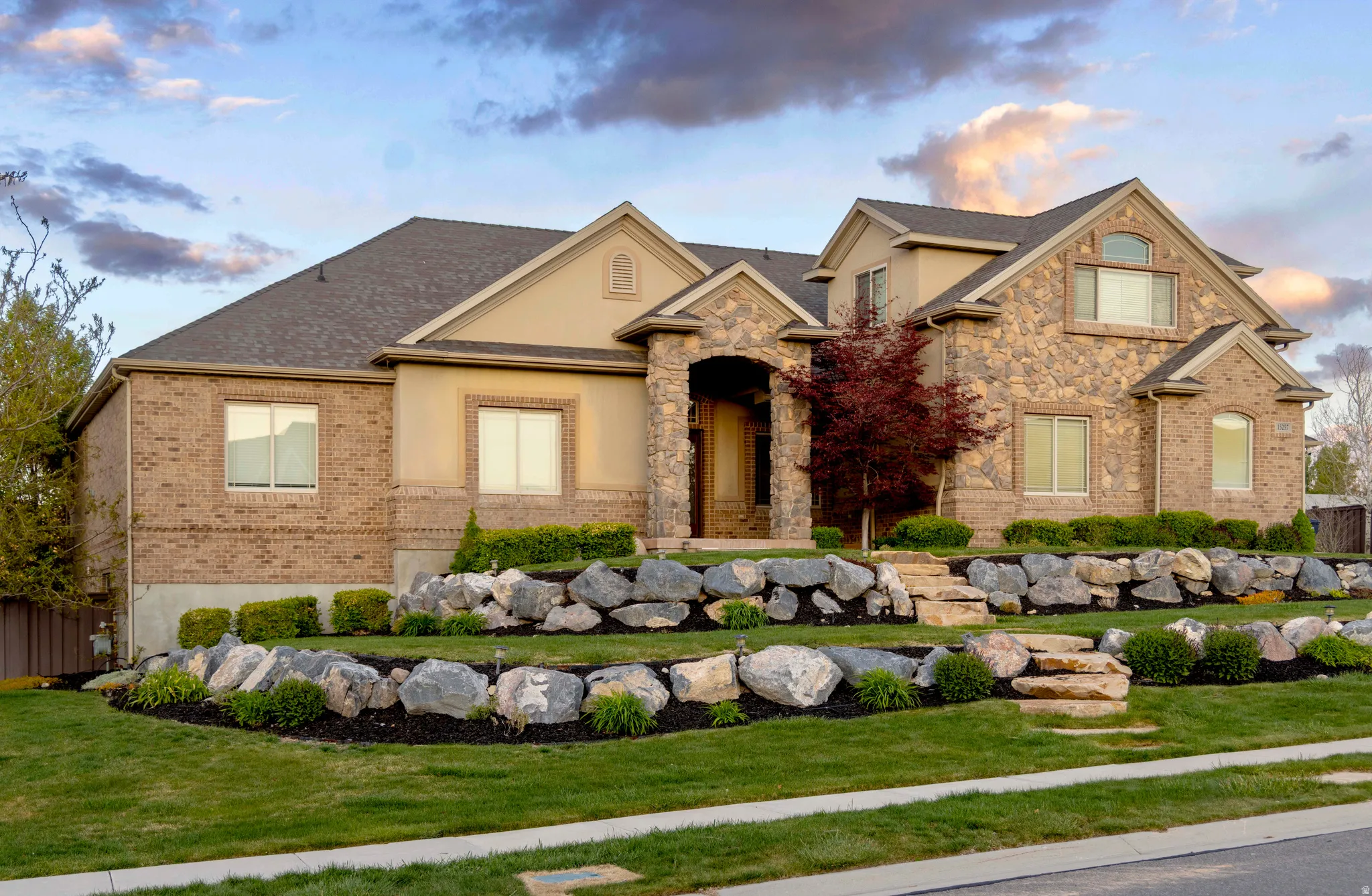 Beautiful home for Sale in Bluffdale UT