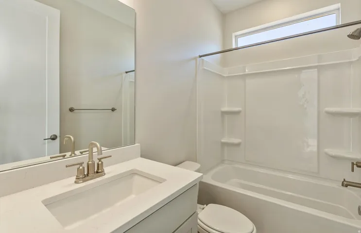 4949 Emerald Ave, Eagle Mountain, Utah 84005