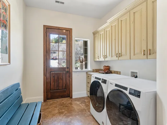 1503 E Meadow Bluff Ln, Draper, Utah 84020