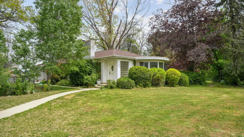 Over an acre of land in the heart of Sandy!
