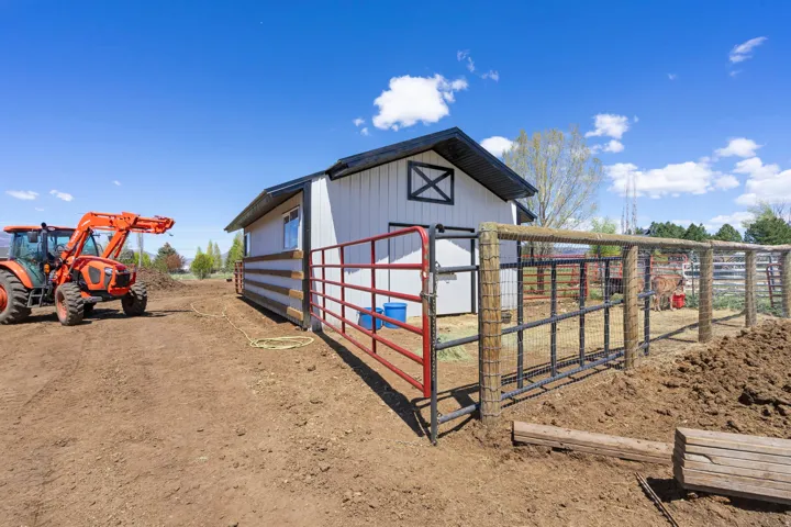 Barn