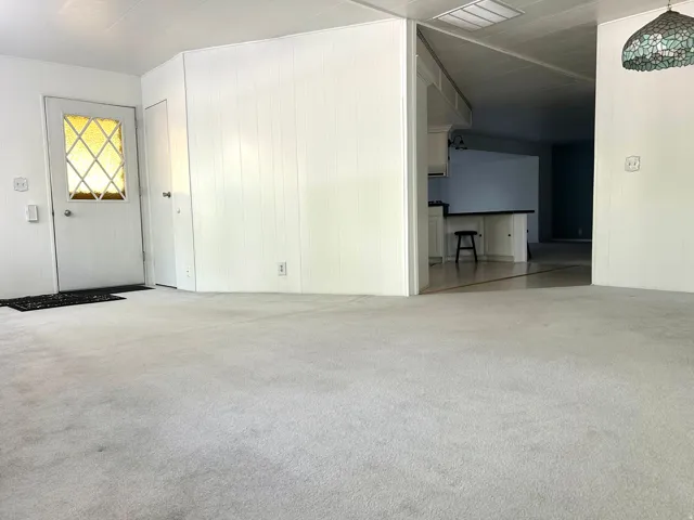 Entrance with additional dining area.