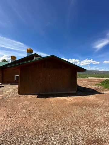 View of home's exterior
