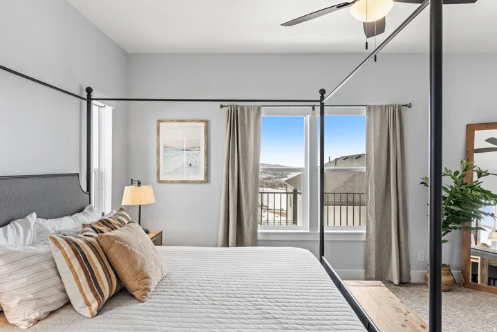 Bedroom with ceiling fan