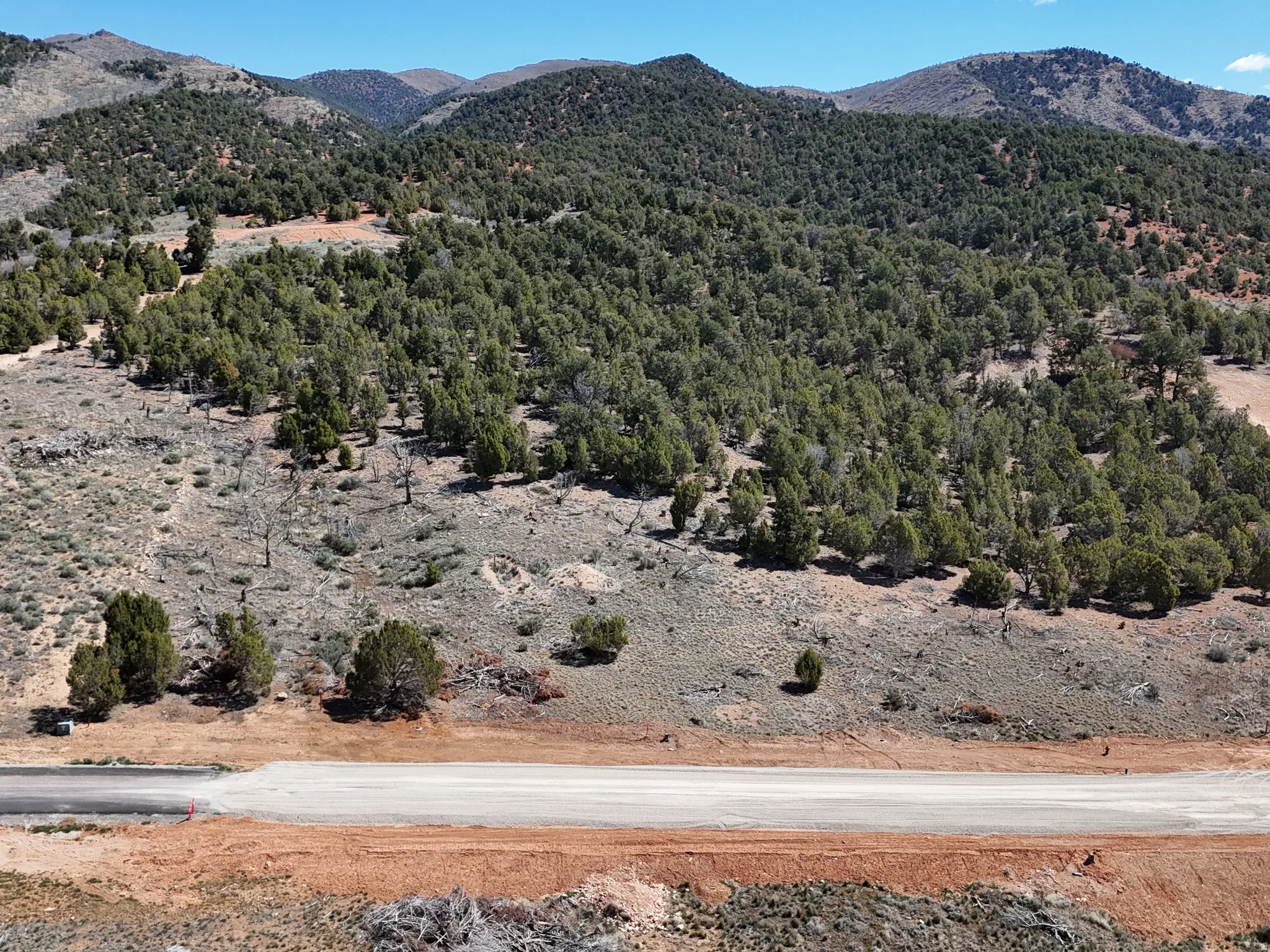 This is lot 20 with it's back against BLM Land.