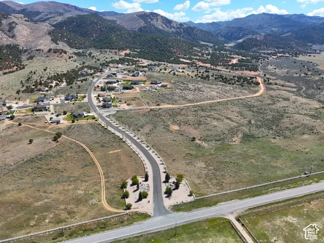 View of property location featuring mountains