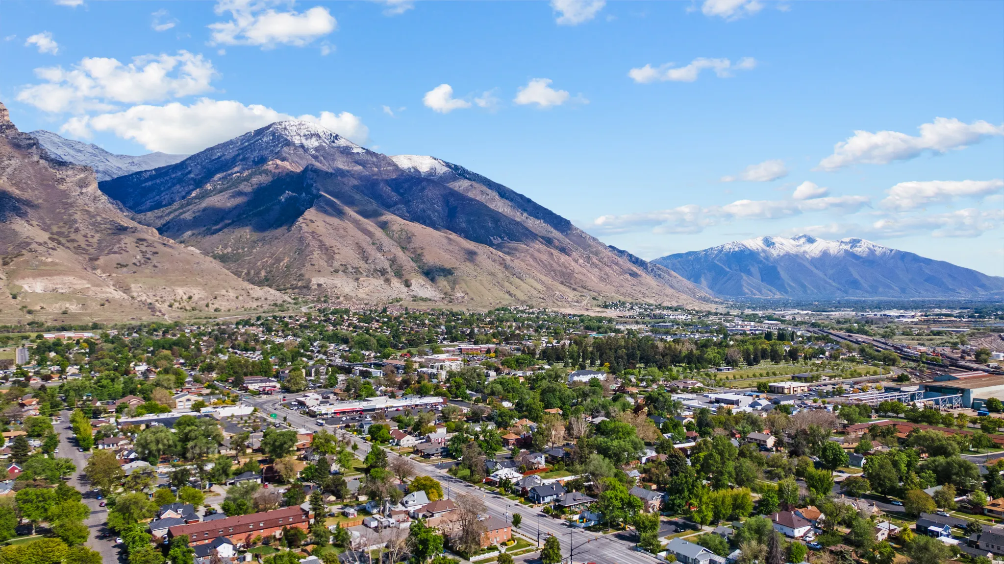 View of mountain background with nearby suburban area