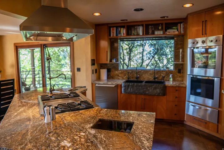 760 Maple Ln, Providence, Utah 84332