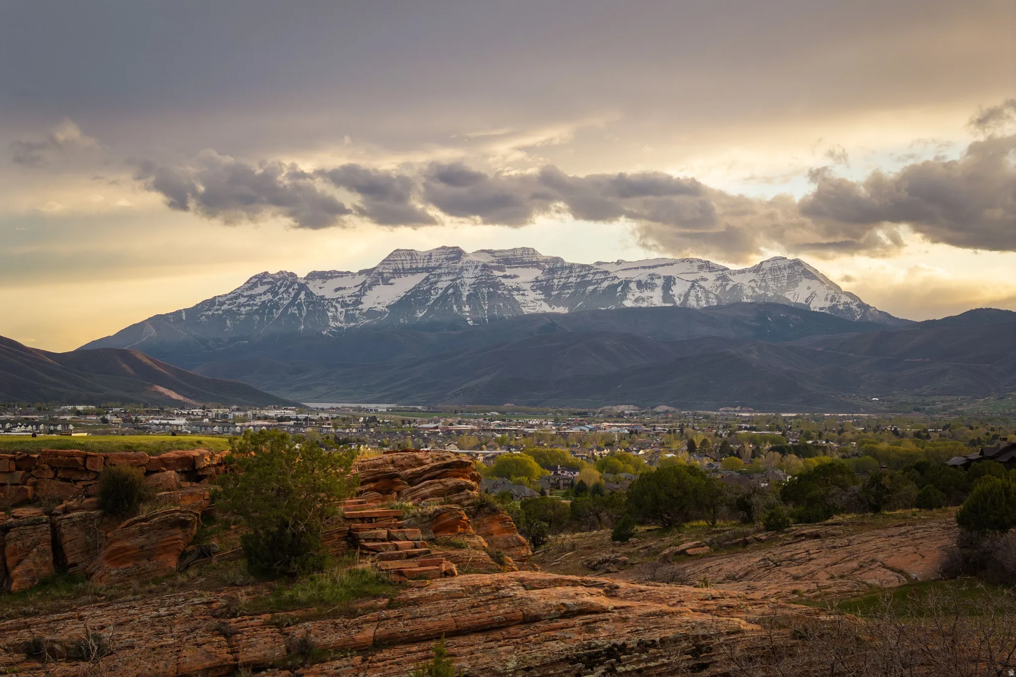 View of mountain backdrop