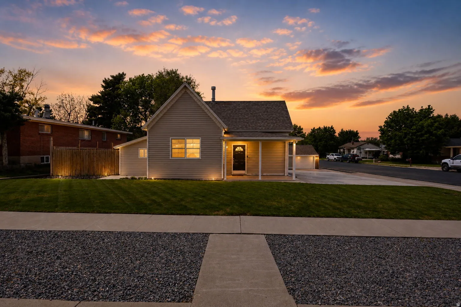 View of front of home featuring a porch