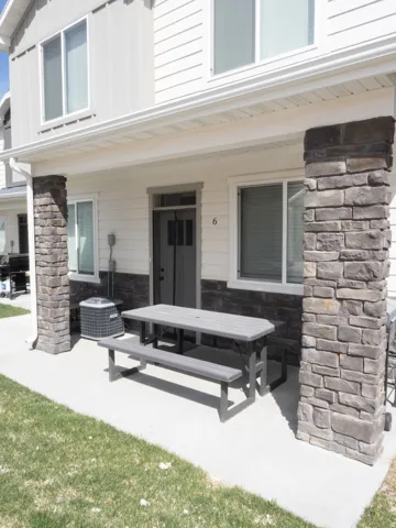 150 W Seasons Loop #6, Garden City, Utah 84028