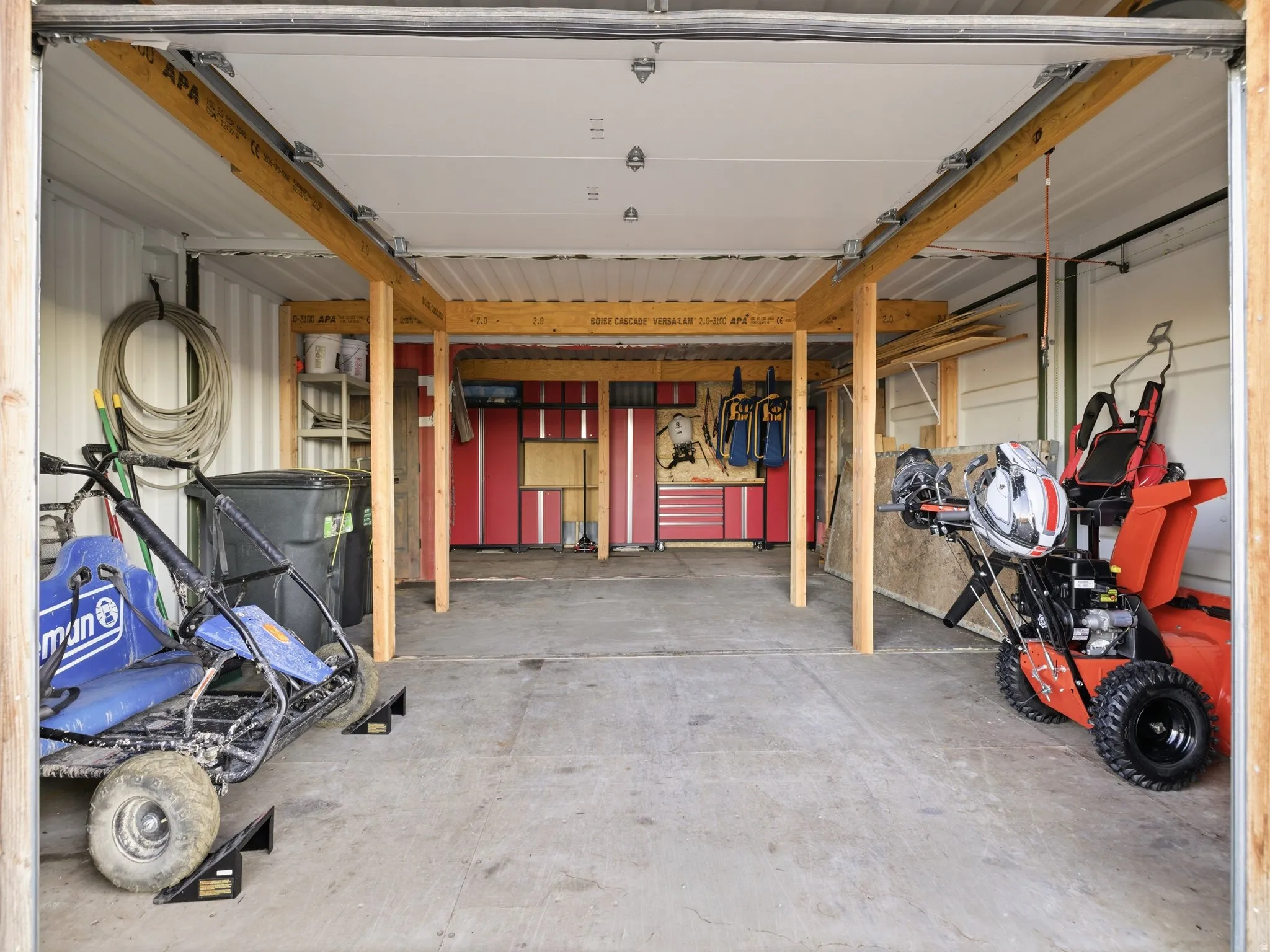 Detached garage