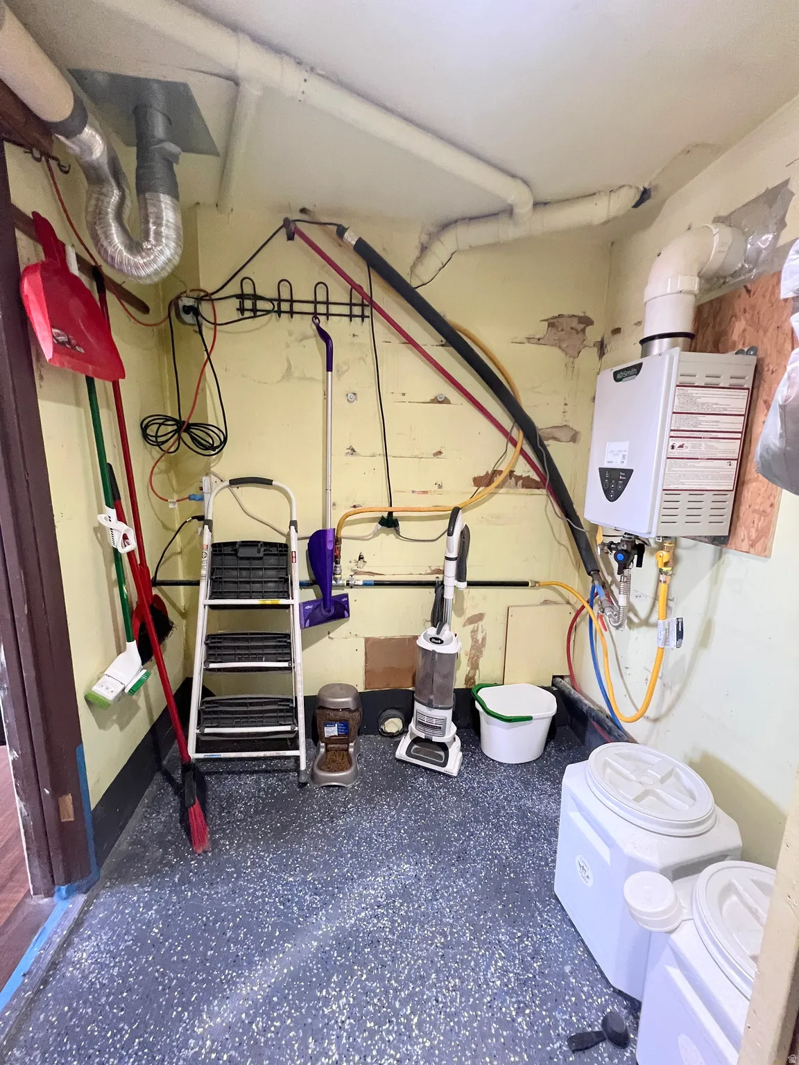 Utilities featuring water heater