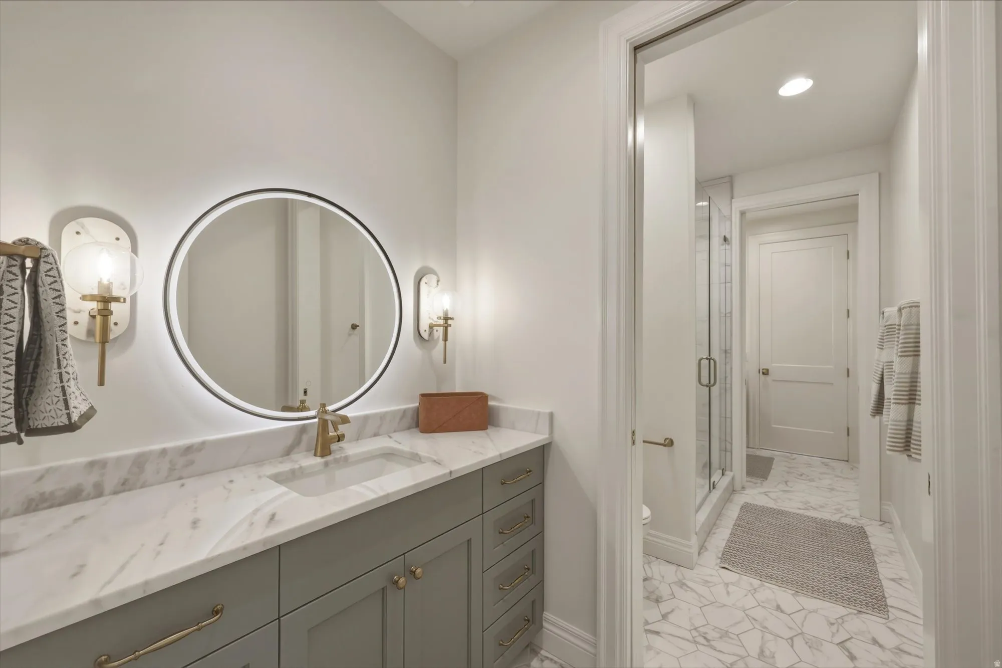 Second vanity Jack and Jill bath