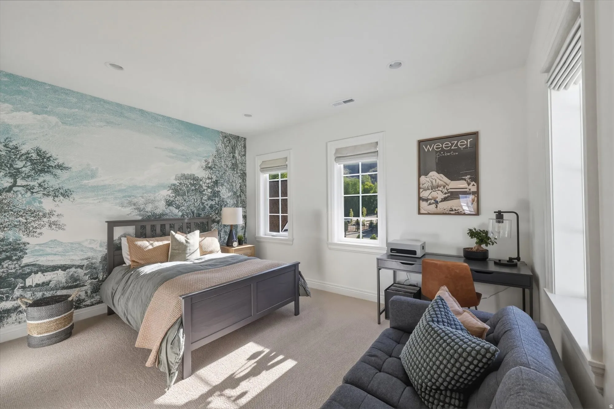 Upstairs bedroom