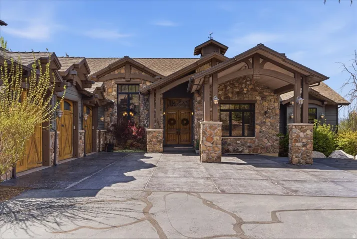 1291 S Innsbruck Dr, Huntsville, Utah 84317