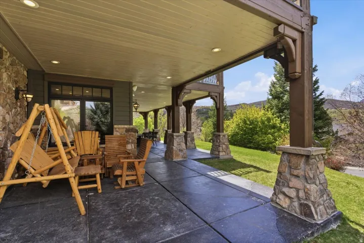 1291 S Innsbruck Dr, Huntsville, Utah 84317