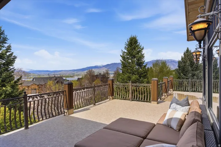 1291 S Innsbruck Dr, Huntsville, Utah 84317