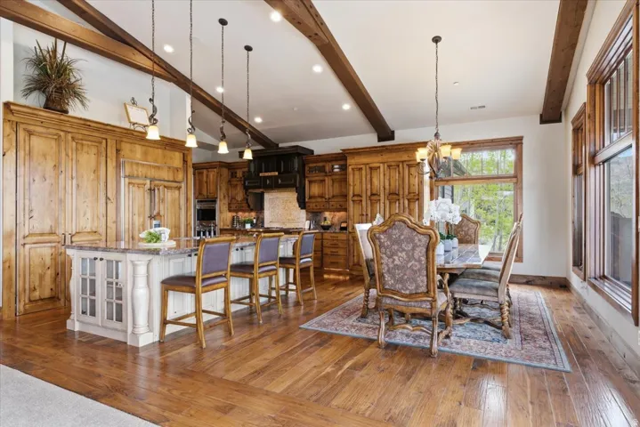 1291 S Innsbruck Dr, Huntsville, Utah 84317