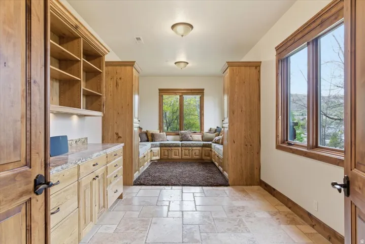 1291 S Innsbruck Dr, Huntsville, Utah 84317