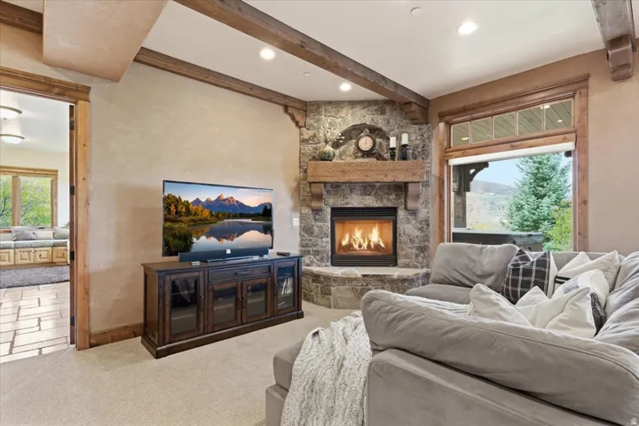 1291 S Innsbruck Dr, Huntsville, Utah 84317