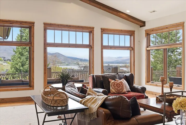 1291 S Innsbruck Dr, Huntsville, Utah 84317