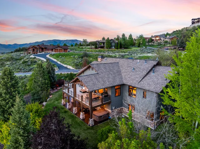 1291 S Innsbruck Dr, Huntsville, Utah 84317