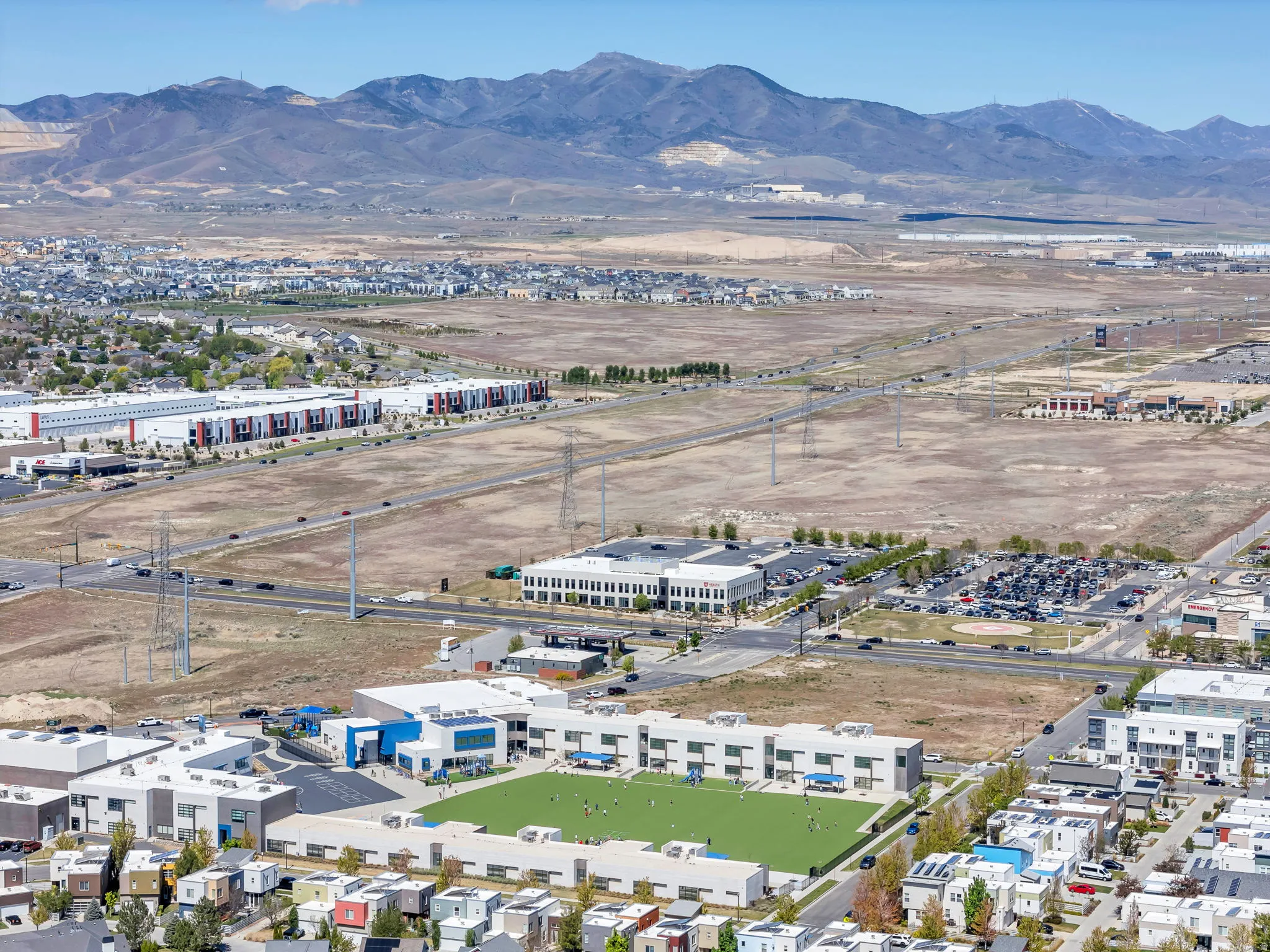 View of property location with a mountain backdrop