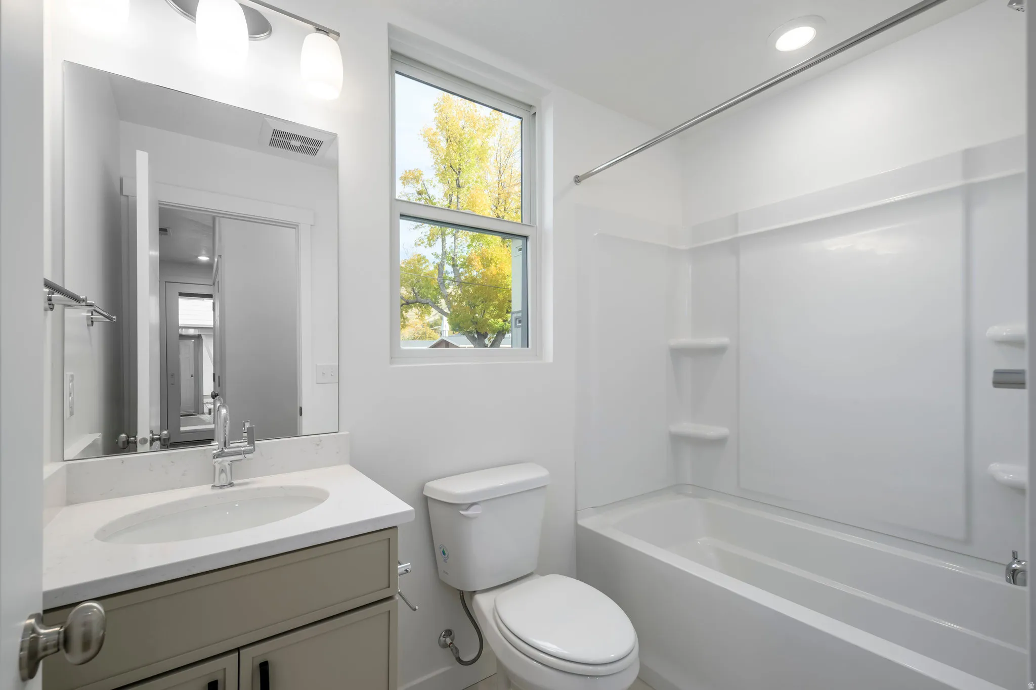 Picture of a spec home in the community. Colors will vary.