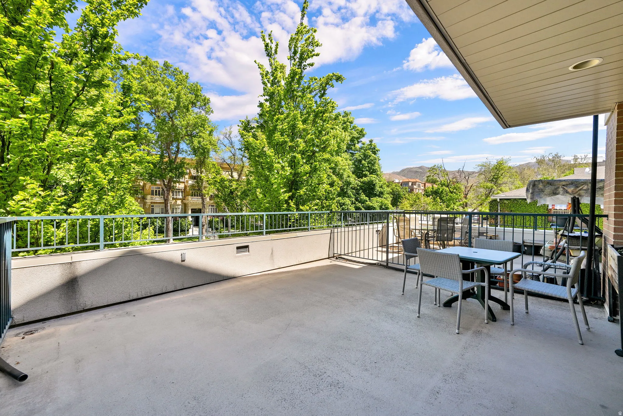 Common area balcony