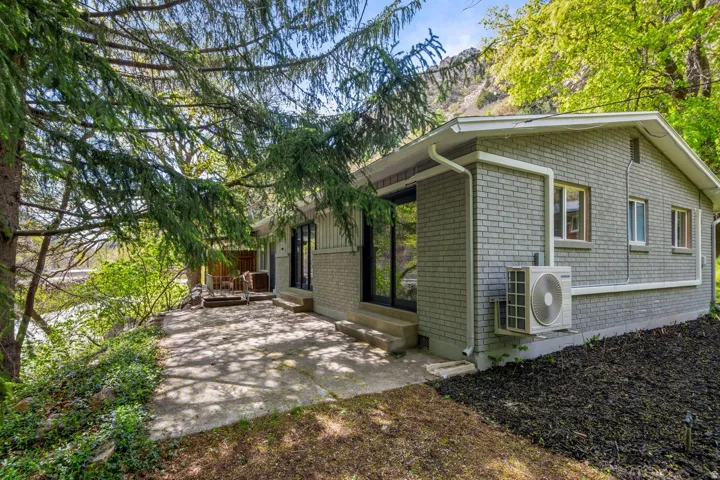 210 Ogden Cyn, Ogden, Utah 84401