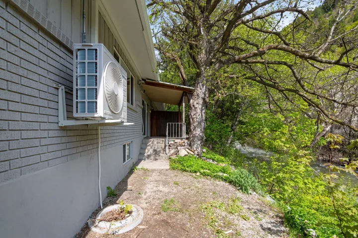 210 Ogden Cyn, Ogden, Utah 84401