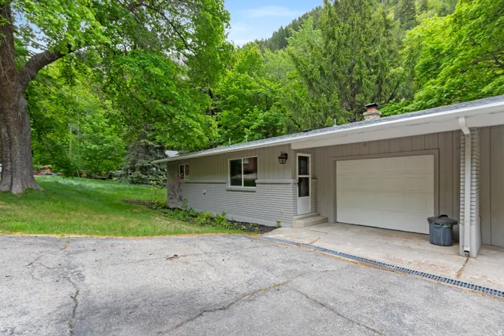 210 Ogden Cyn, Ogden, Utah 84401