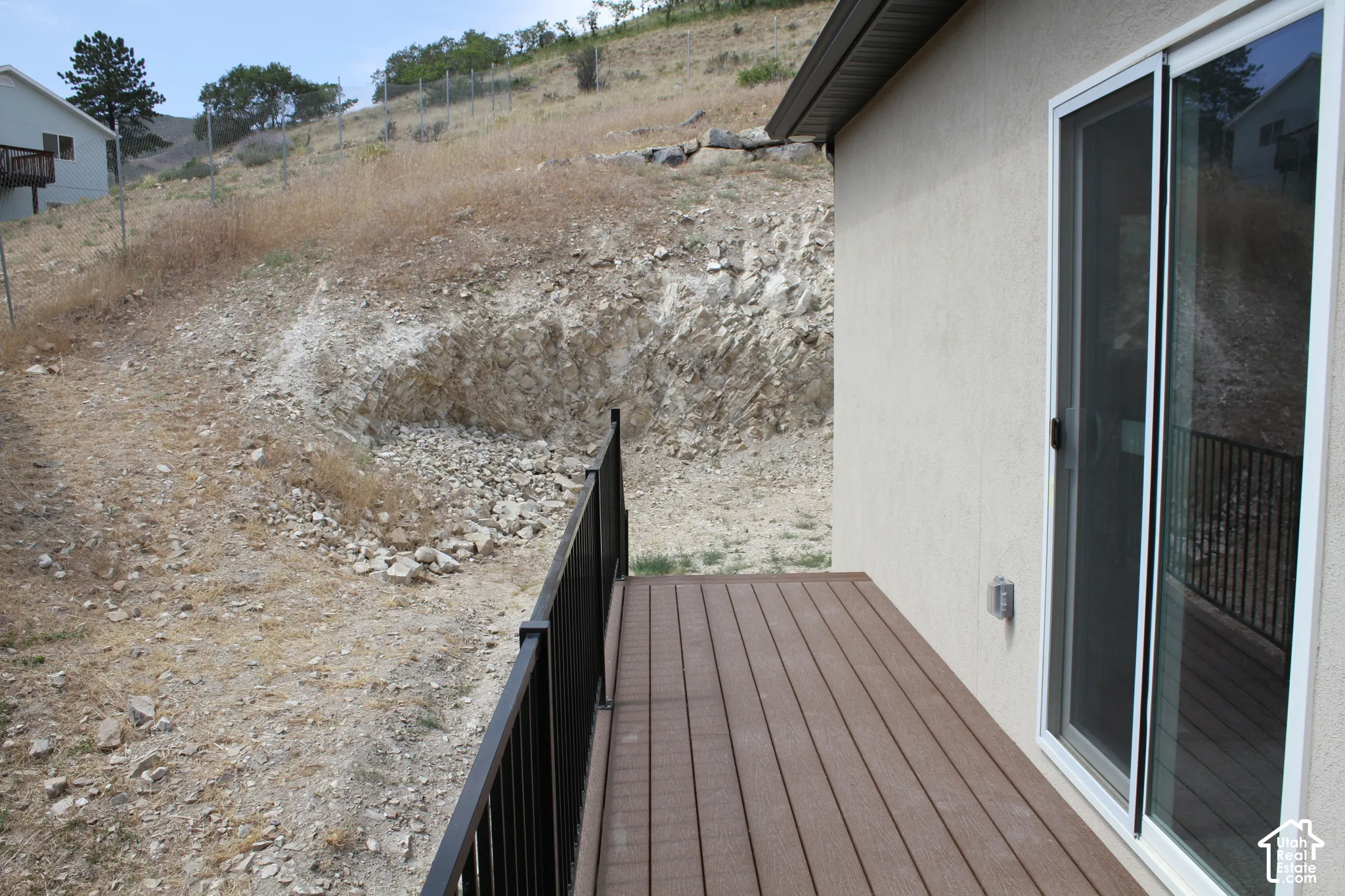 Easy access to private back Yard