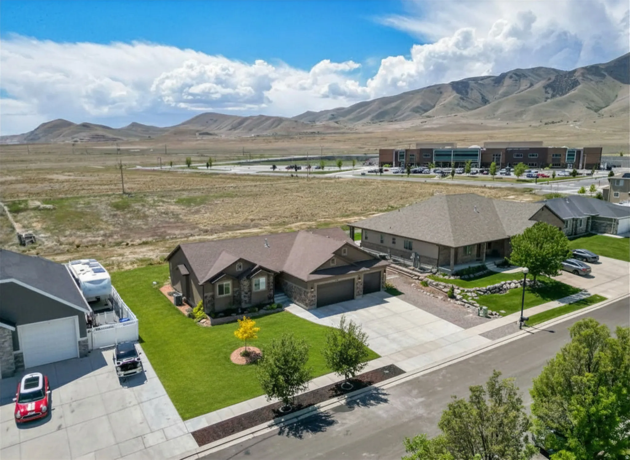 Single-story residence
