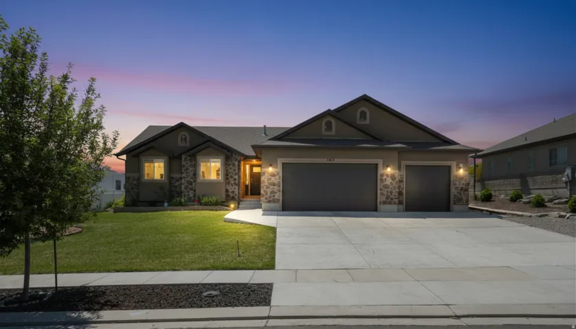 Spacious concrete driveway and parking