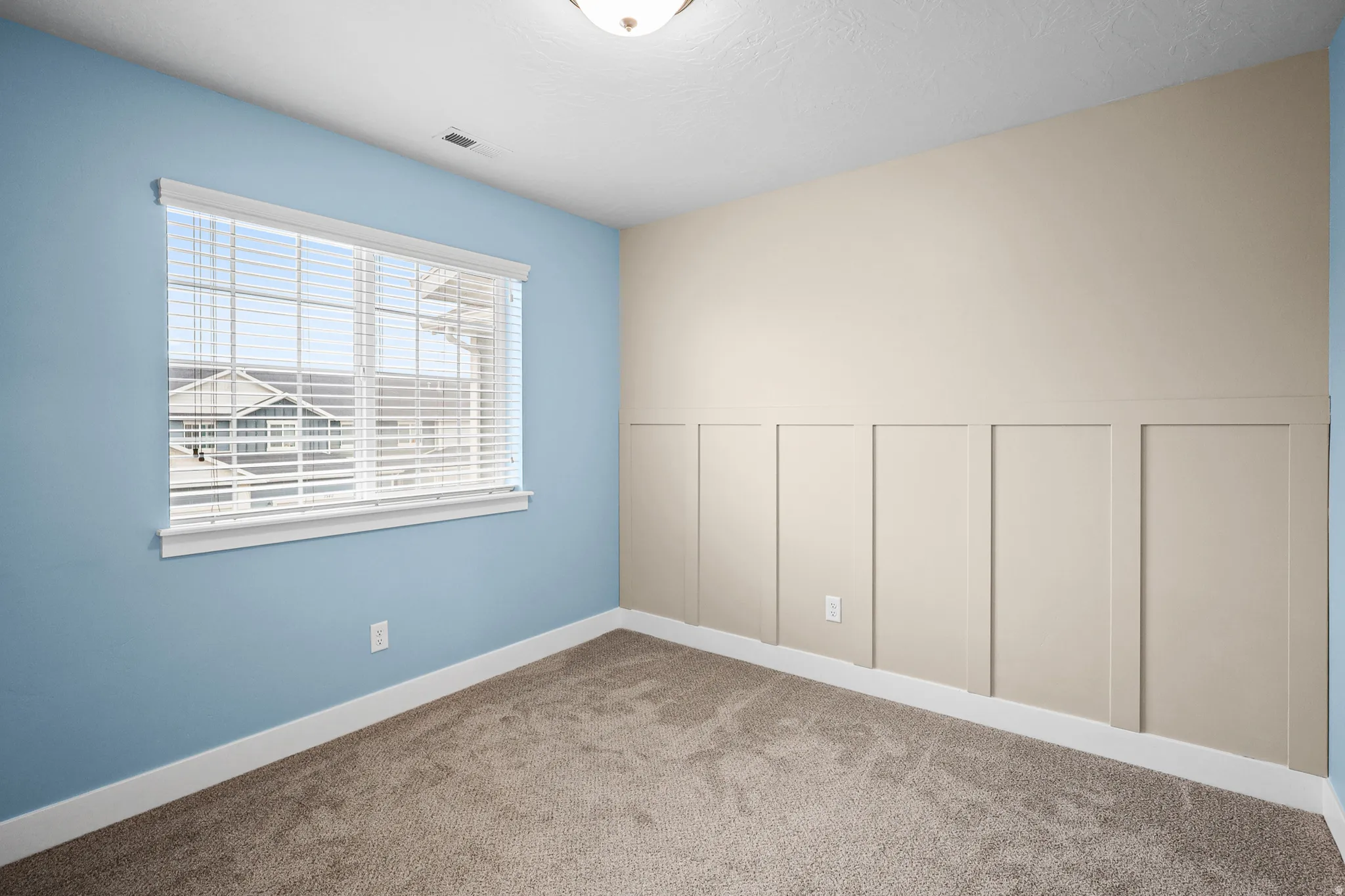 Bedroom #3 - feat. accent wall and and new carpet