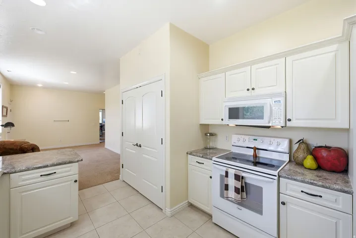 908 Fremont Rd, Bountiful, Utah 84010